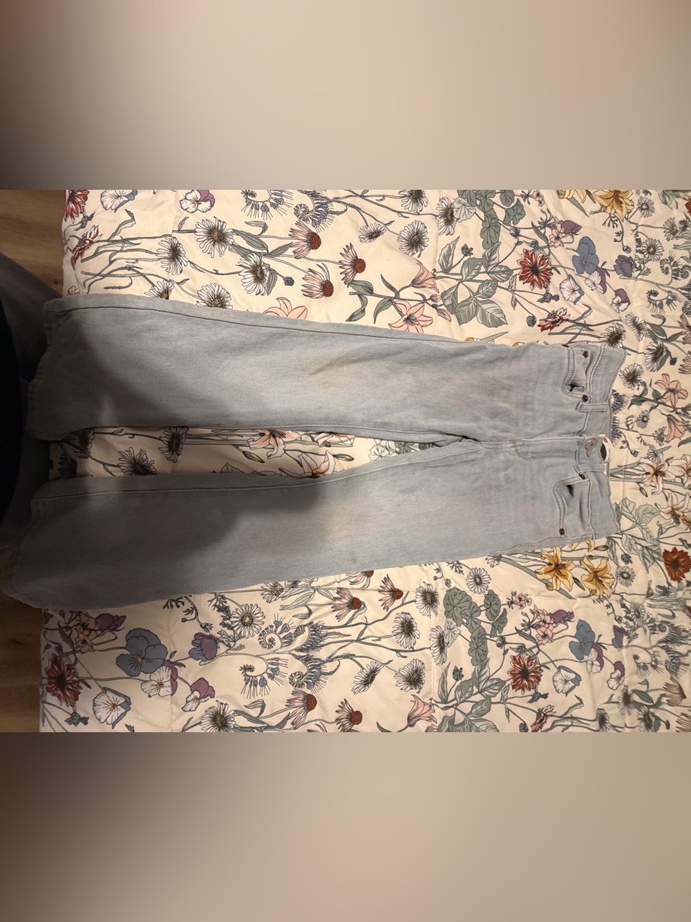 Levi's Light Wash Straight Leg Jeans - Pale Blue